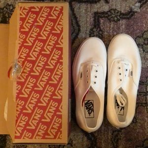 Vans Shoes - True White Lace Up Vans Vans Shoes - True White Lace Up Vans